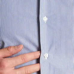 CAMICIA CLASSICA RIGHE BIANCO E BLU REGULAR In cotone popeline