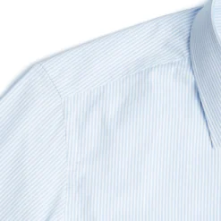 CAMICIA CLASSICA RIGHE BIANCO E AZZURRO REGULAR In cotone popeline