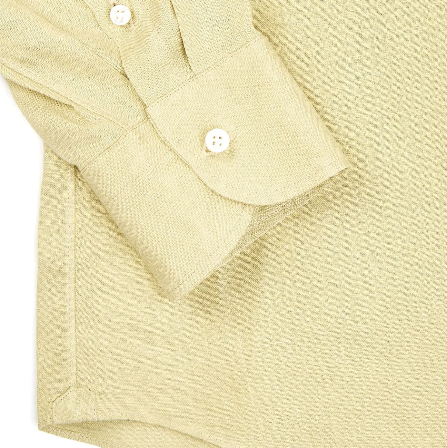 CAMICIA IN LINO VERDE CHIARO Con bottoni in madreperla