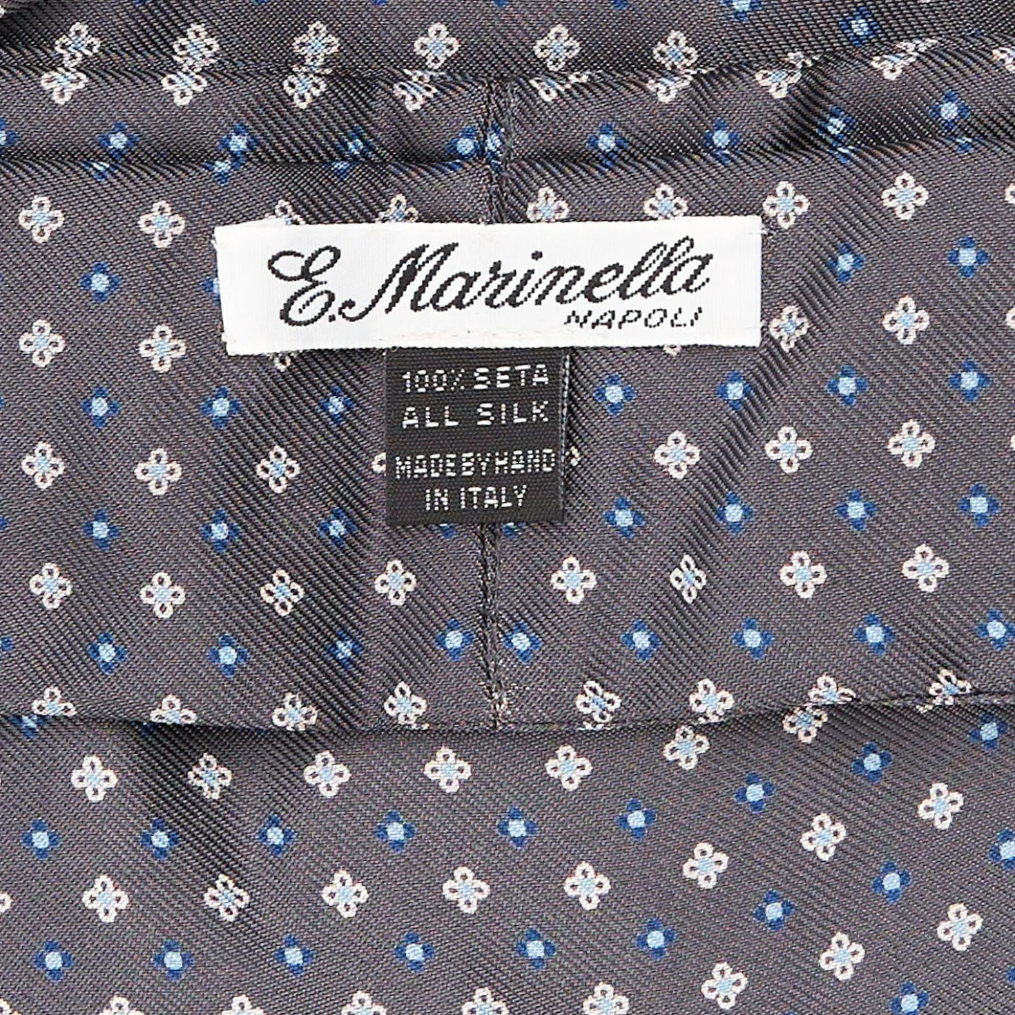 CRAVATTA ASCOT IN SETA GRIGIO SCURO Microfantasia fiore