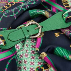 FERMAFOULARD IN PELLE VERDE Con fibbia argentata