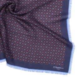 FOULARD IN LANA, CASHMERE E SETA 65 BLU SCURO Archivio inspiration 1985