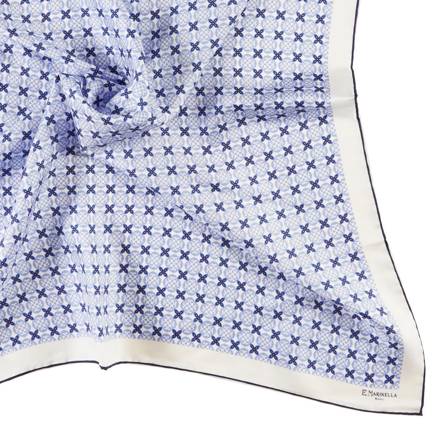 FOULARD IN SETA 90 BLU Small flower ispiration