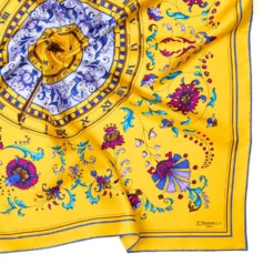 FOULARD IN SETA 90 GIALLO Un'estate caprese