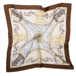 FOULARD IN SETA 90 MARRONE CHIARO Divinita’