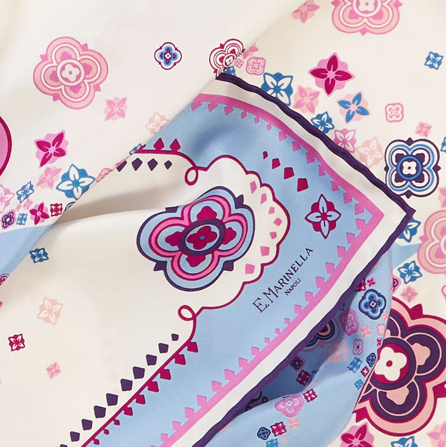 FOULARD IN SETA 90 ROSA World of archivio flowers 1961