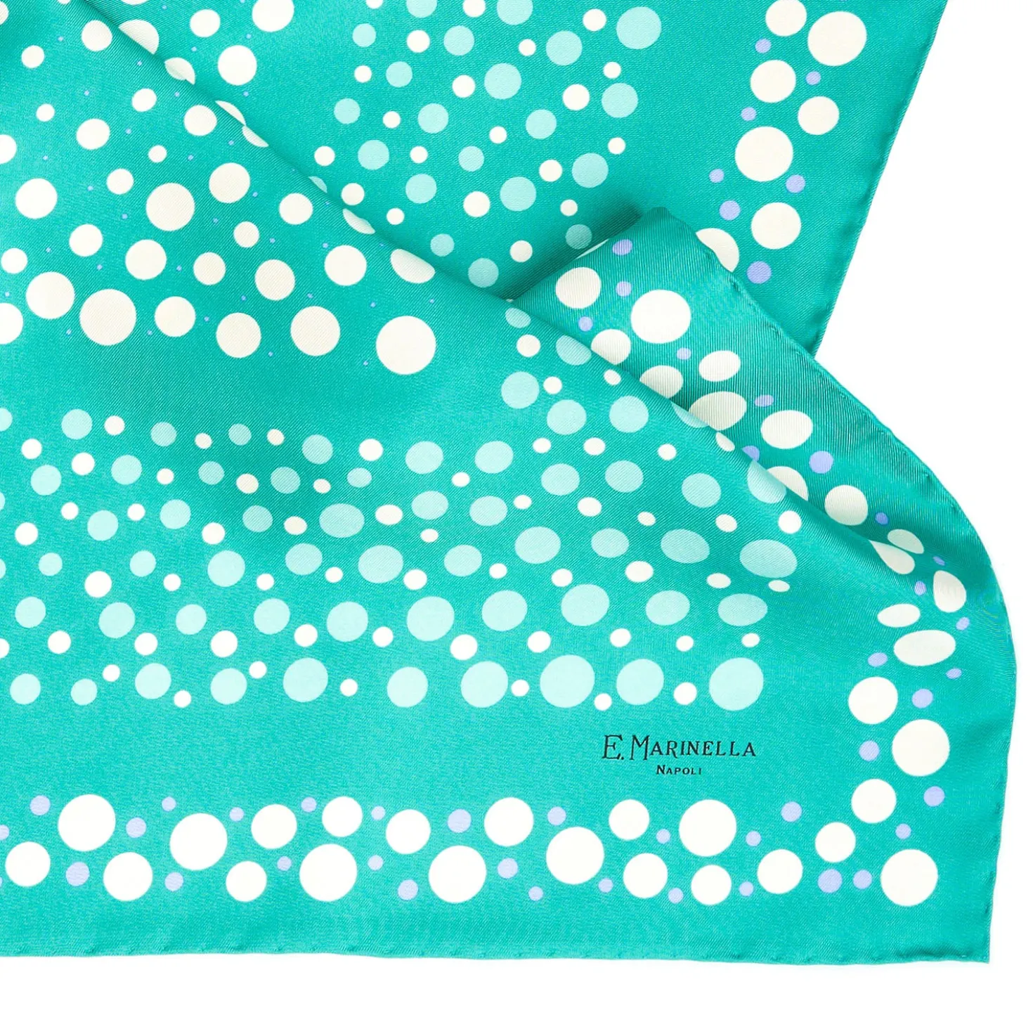 FOULARD IN SETA 65 VERDE CHIARO Eleganza a pois