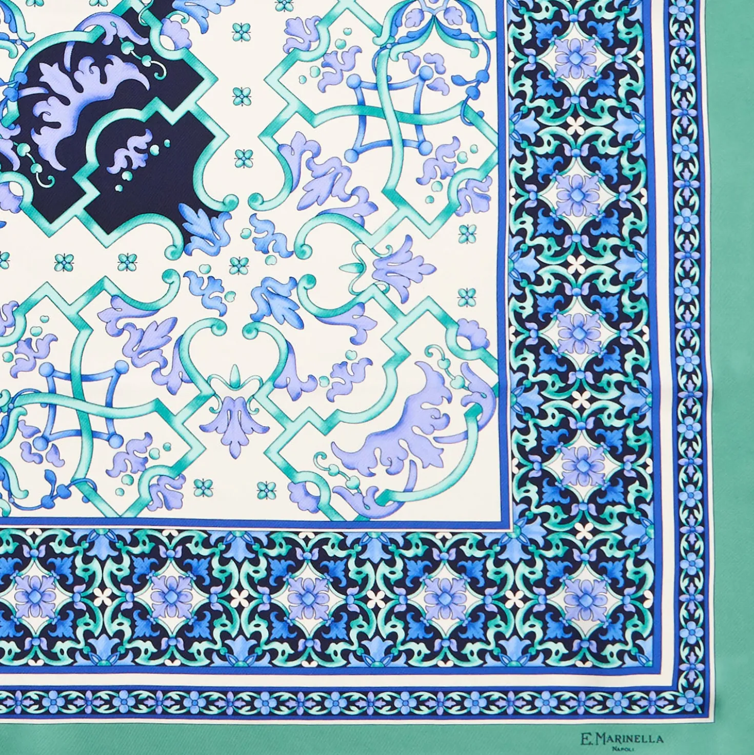 FOULARD IN SETA 90 VERDE CHIARO Maiolica mediterranea