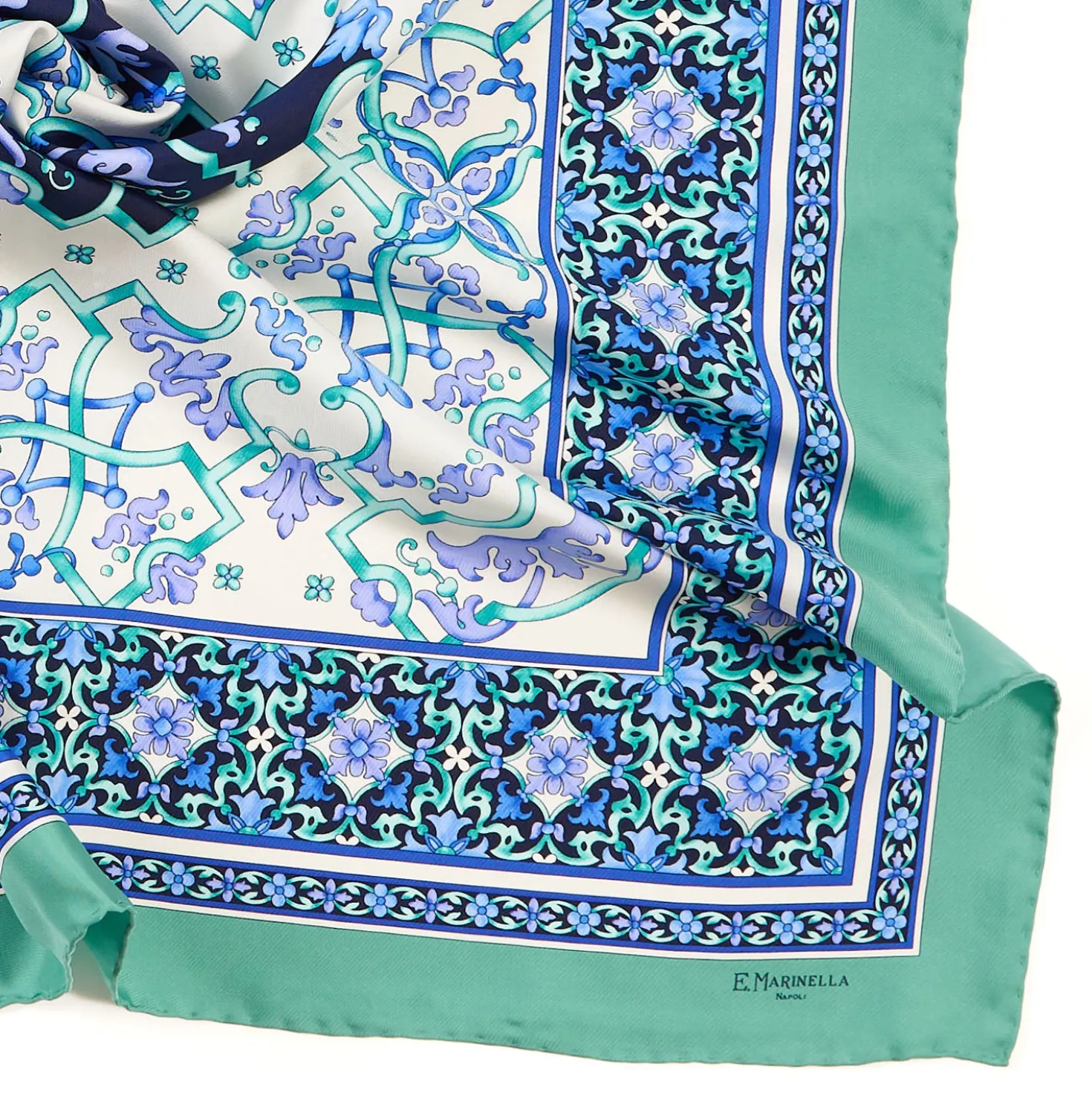 FOULARD IN SETA 90 VERDE CHIARO Maiolica mediterranea