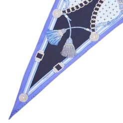 FOULARD ROMBO IN SETA BLU Collezione lucky charm