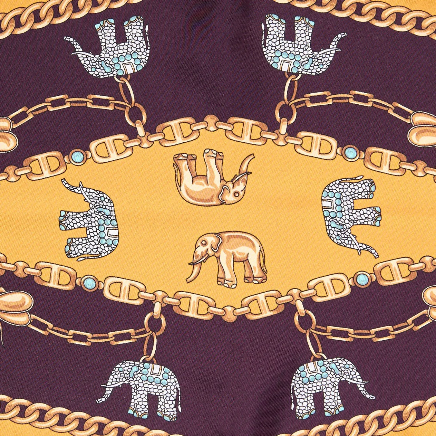 FOULARD ROMBO IN SETA GIALLO Collezione lucky charm
