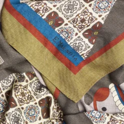 FOULARD VERDE CHIARO E GRIGIO IN LANA Motivo etnico