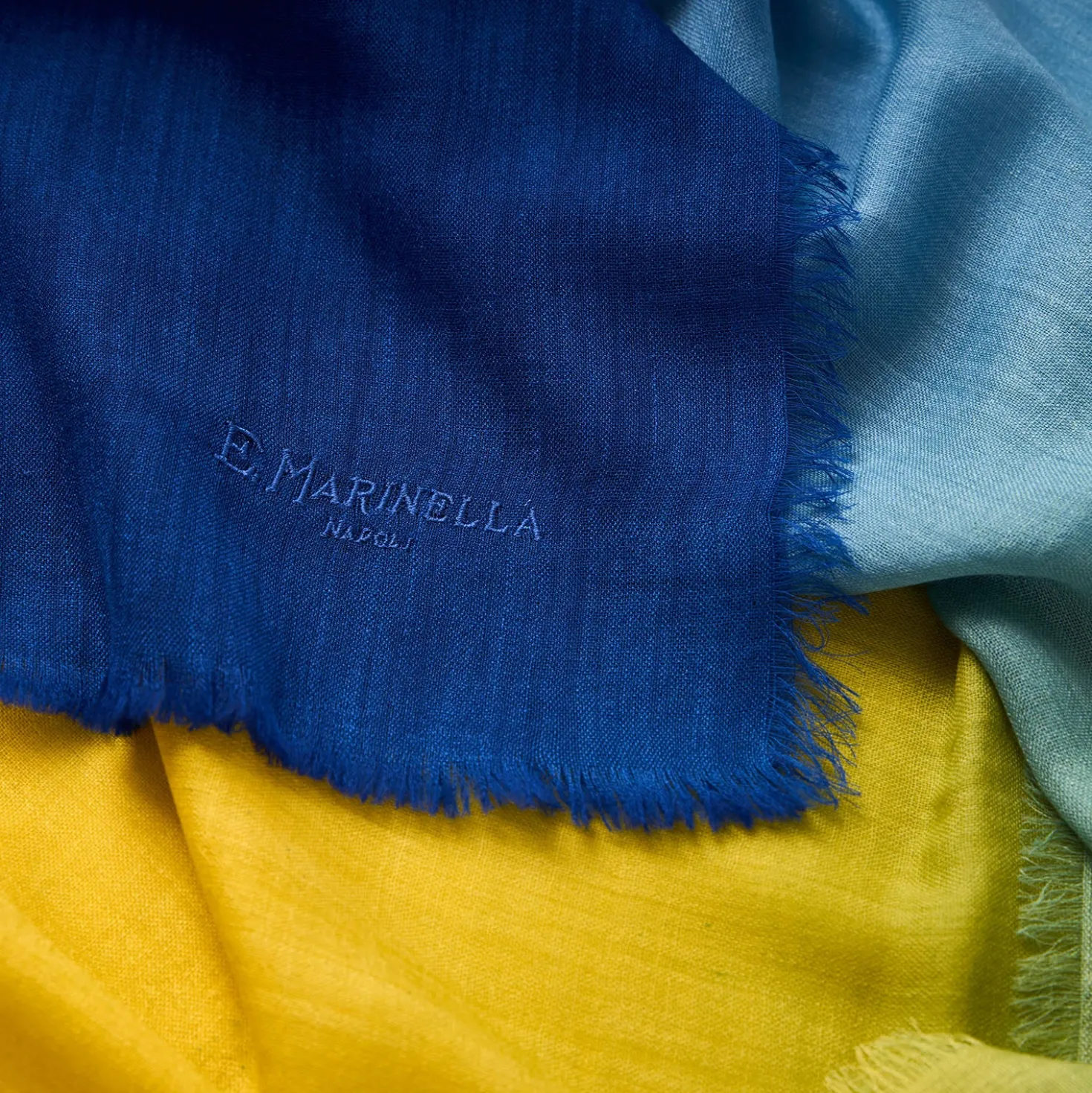 PASHMINA BLU E GIALLA EFFETTO SFUMATO In cashmere