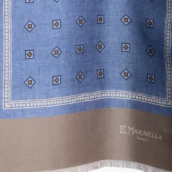 SCIARPA TUBOLARE AZZURRO POLVERE IN SETA TWILL Classic daisy