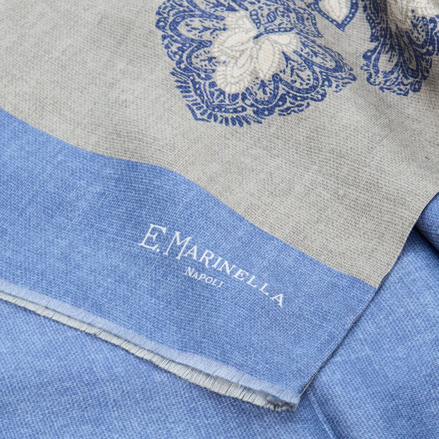 SCIARPA TUBOLARE BEIGE IN SETA TWILL Busy pattern