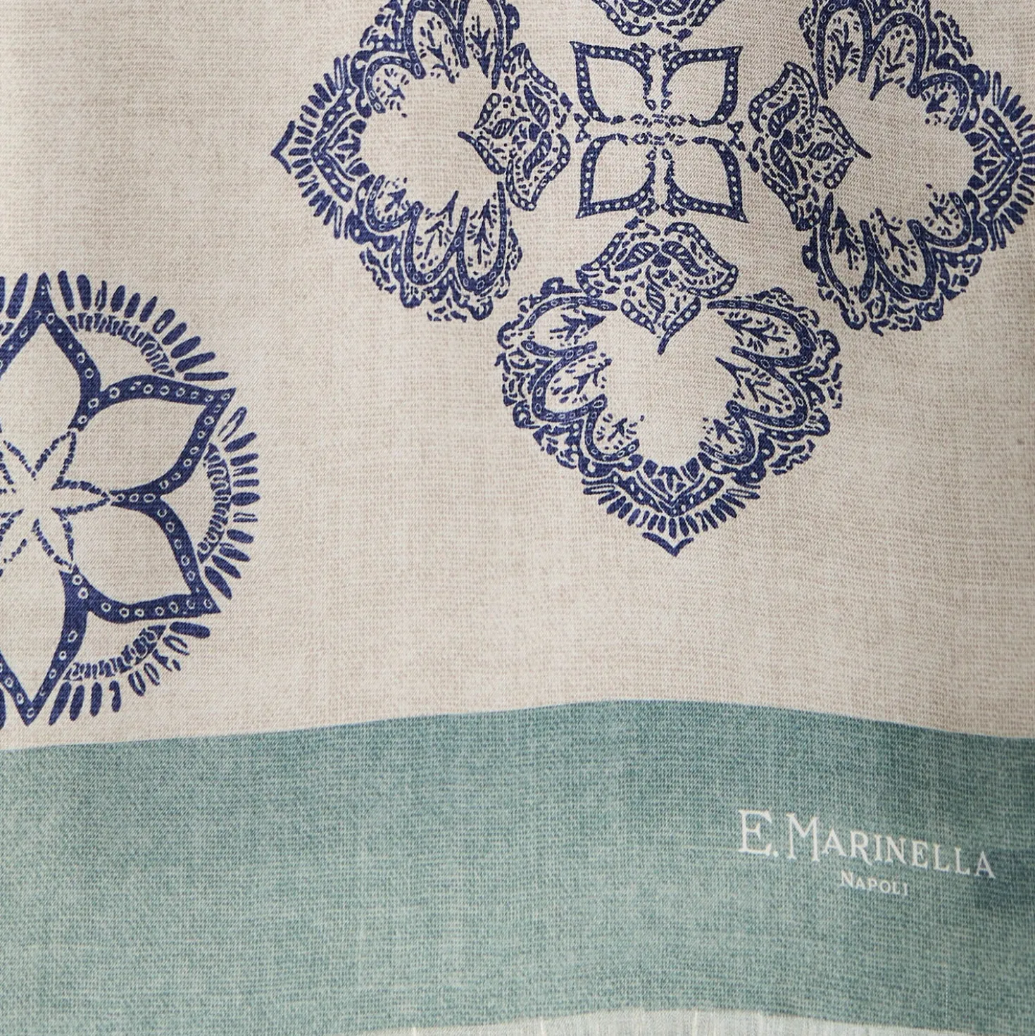 SCIARPA TUBOLARE BEIGE IN SETA TWILL Busy pattern