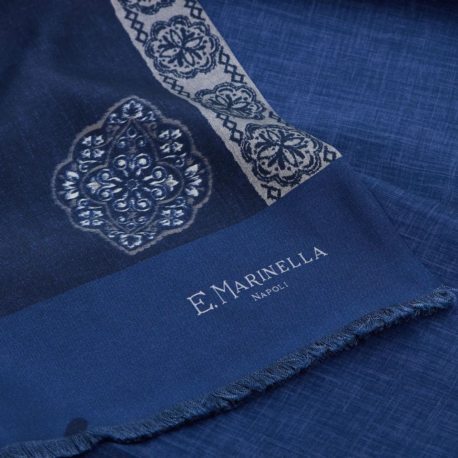 SCIARPA TUBOLARE BLU SCURO IN SETA TWILL Classic daisy