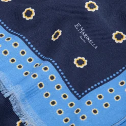 STOLA BLU SCURO IN LANA Decorazioni floreali